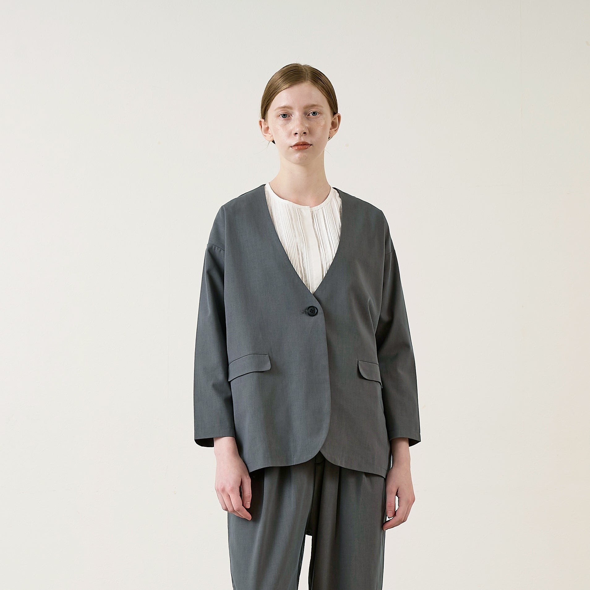 un cinq アンサンク］ #018 Stretch Gabardine No Collar Jacket