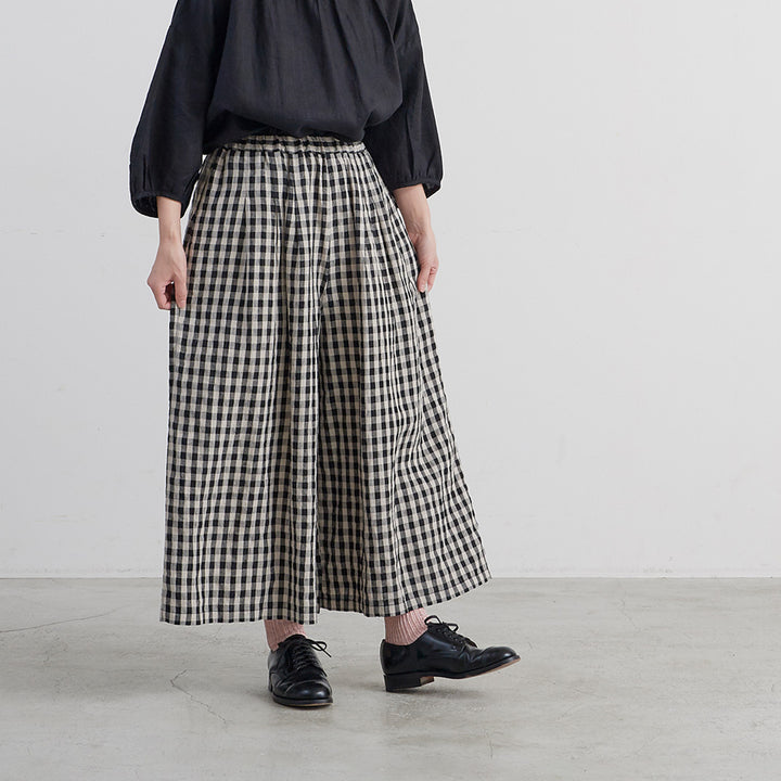 リバティ生地使用☆ハンドメイドのガウチョパンツ☆ヴェネツィア リゾート風 ワイドパンツ 花柄 薄手 ゆったり 涼しい ガウチョ