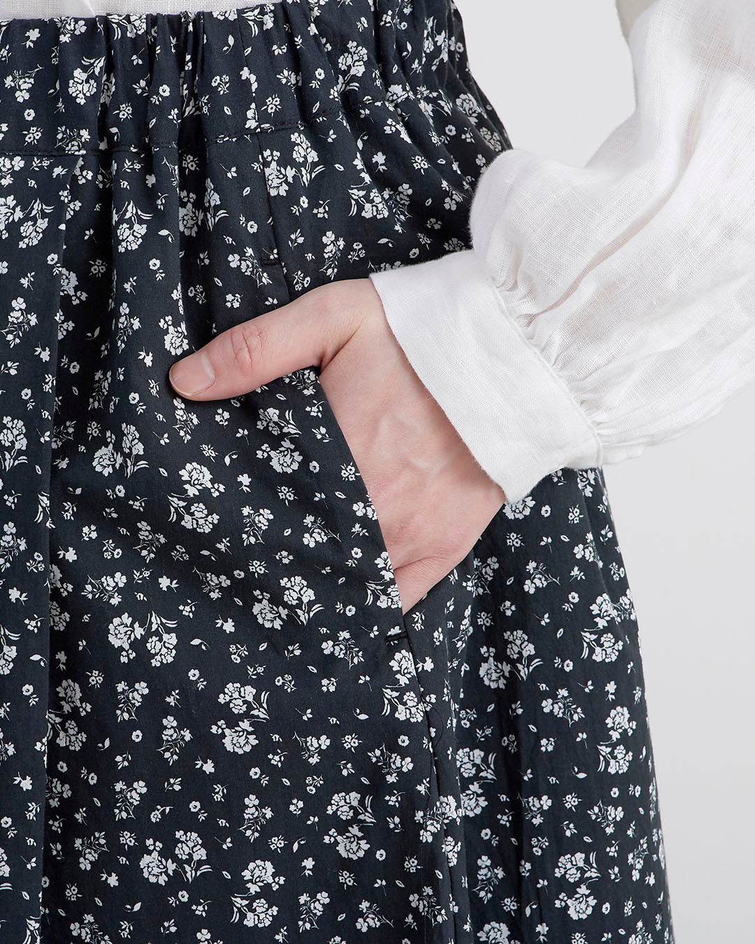 HEAVENLY ヘブンリー］ #008 60s Lawn Flower Print Gaucho