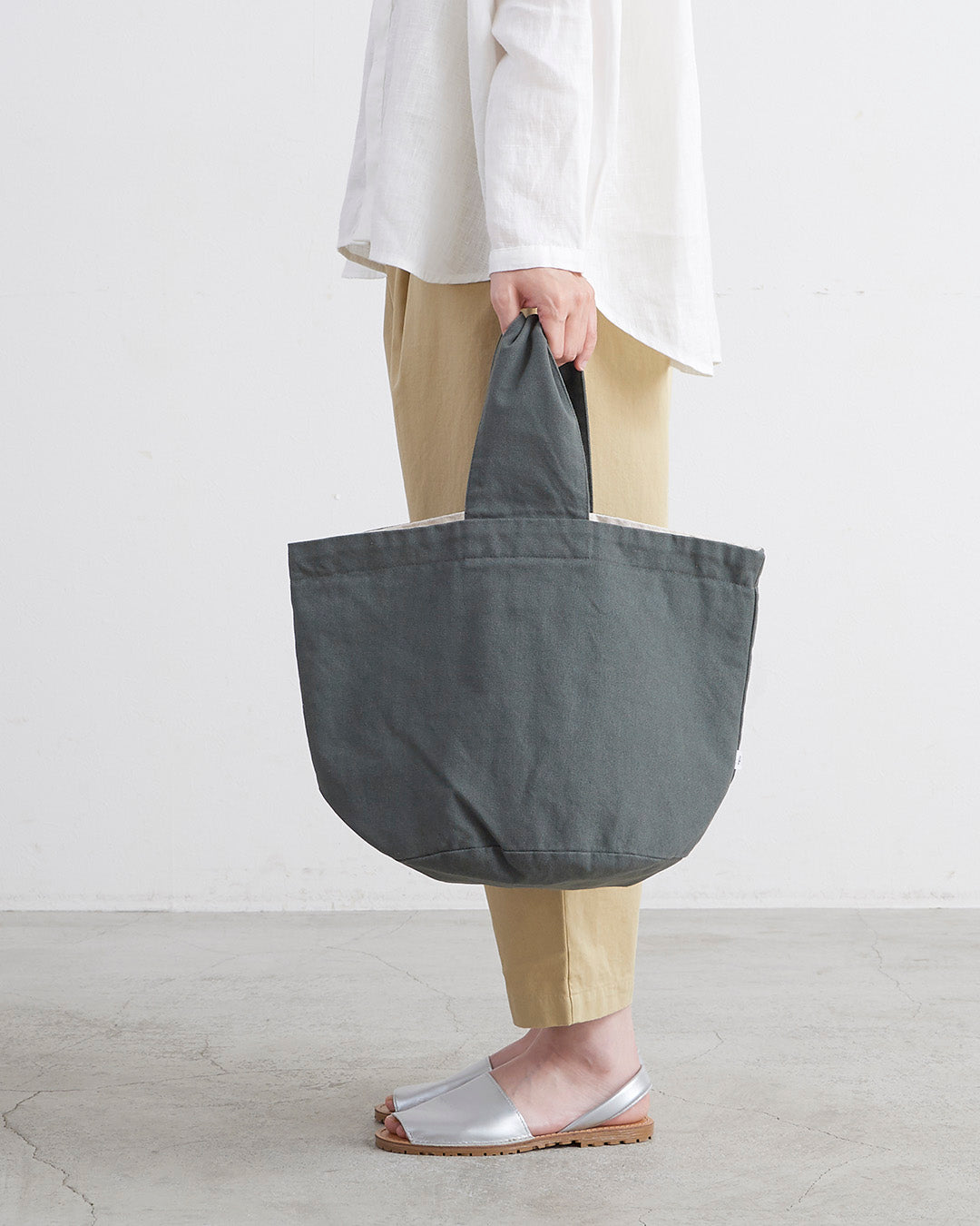 pouto ポウト］#001 CANVAS BUCKET BAG SMALL キャンバス バケツ