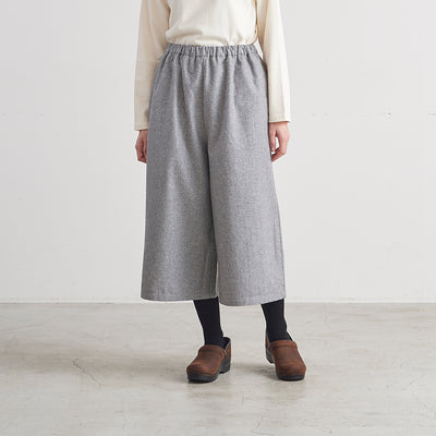 model：165cm/color：Light Gray