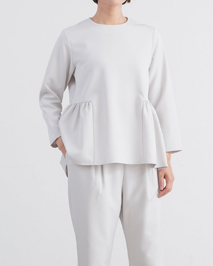 QUNG ダブルカラーラウンドヘムknit un cinq アンサンク］ #25-14 Stretch Double Cloth Peplum Blouse