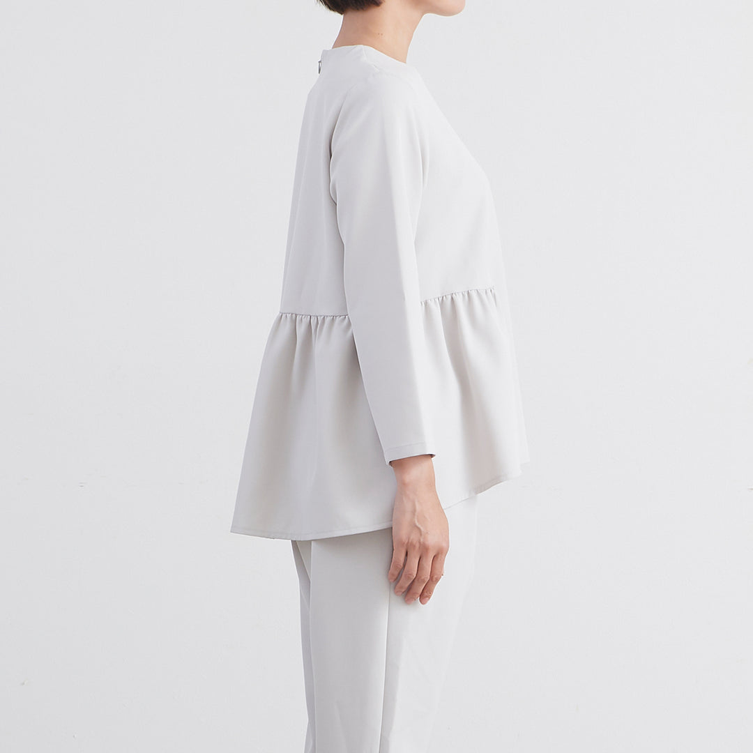 un cinq アンサンク］ #25-14 Stretch Double Cloth Peplum