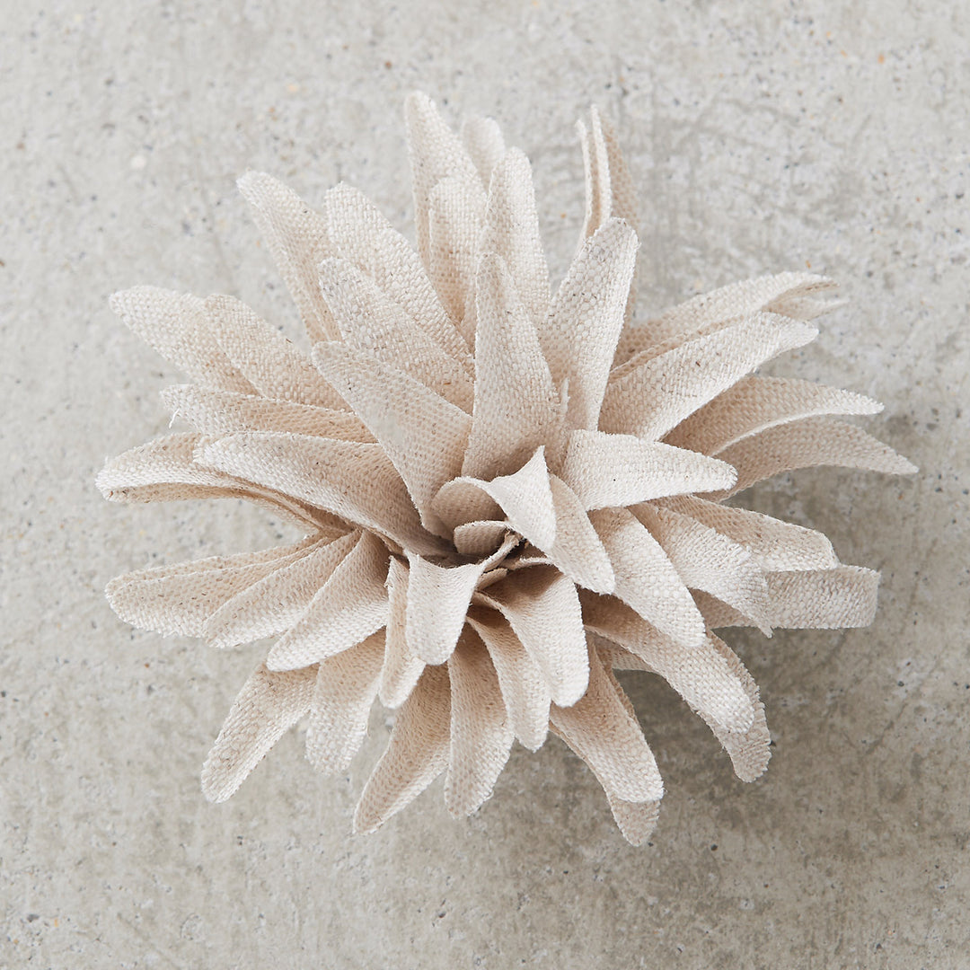 un cinq アンサンク］ #25-19 Linen Corsage Chrysanthemum